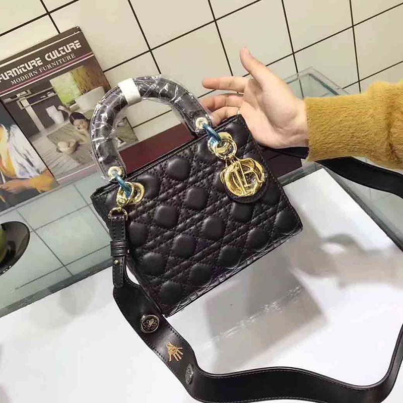 TÚI Dior My Lady Dior Bag in Cannage Lambskin-Black