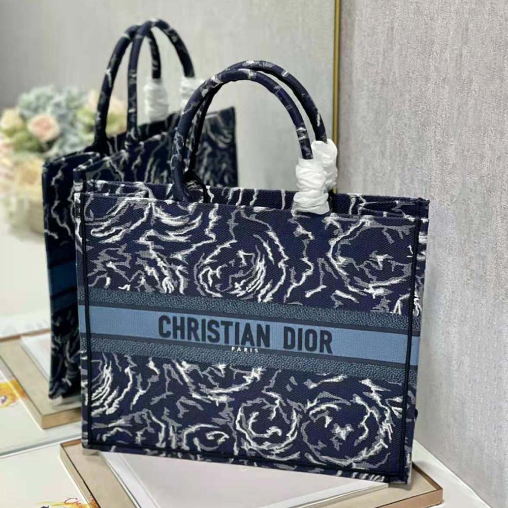 TÚI Dior Women Large Dior Book Tote Blue Dior Roses Embroidery