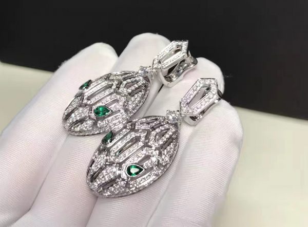 Bông tai BVLGARI Serpenti Sapphire mắt ngọc lục bảo kim cương vàng trắng 18K