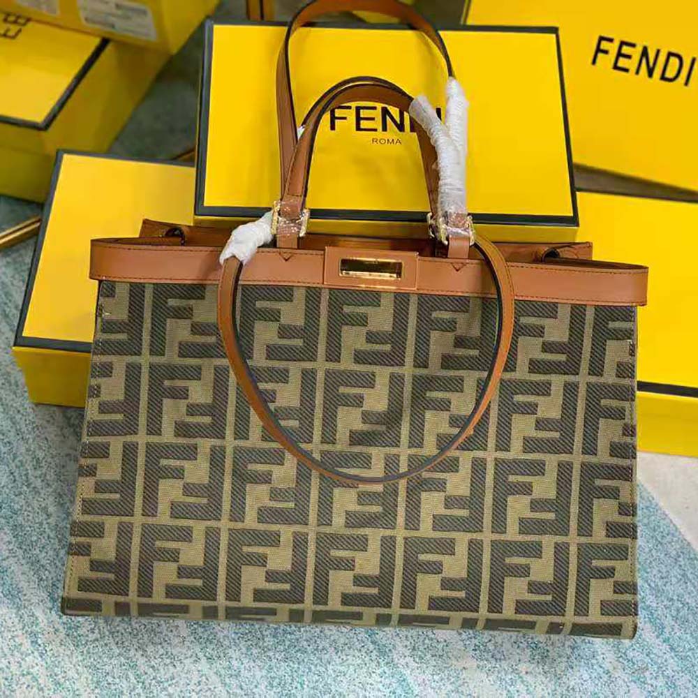 TÚI Fendi Peekaboo X-Tote Green Canvas Bag
