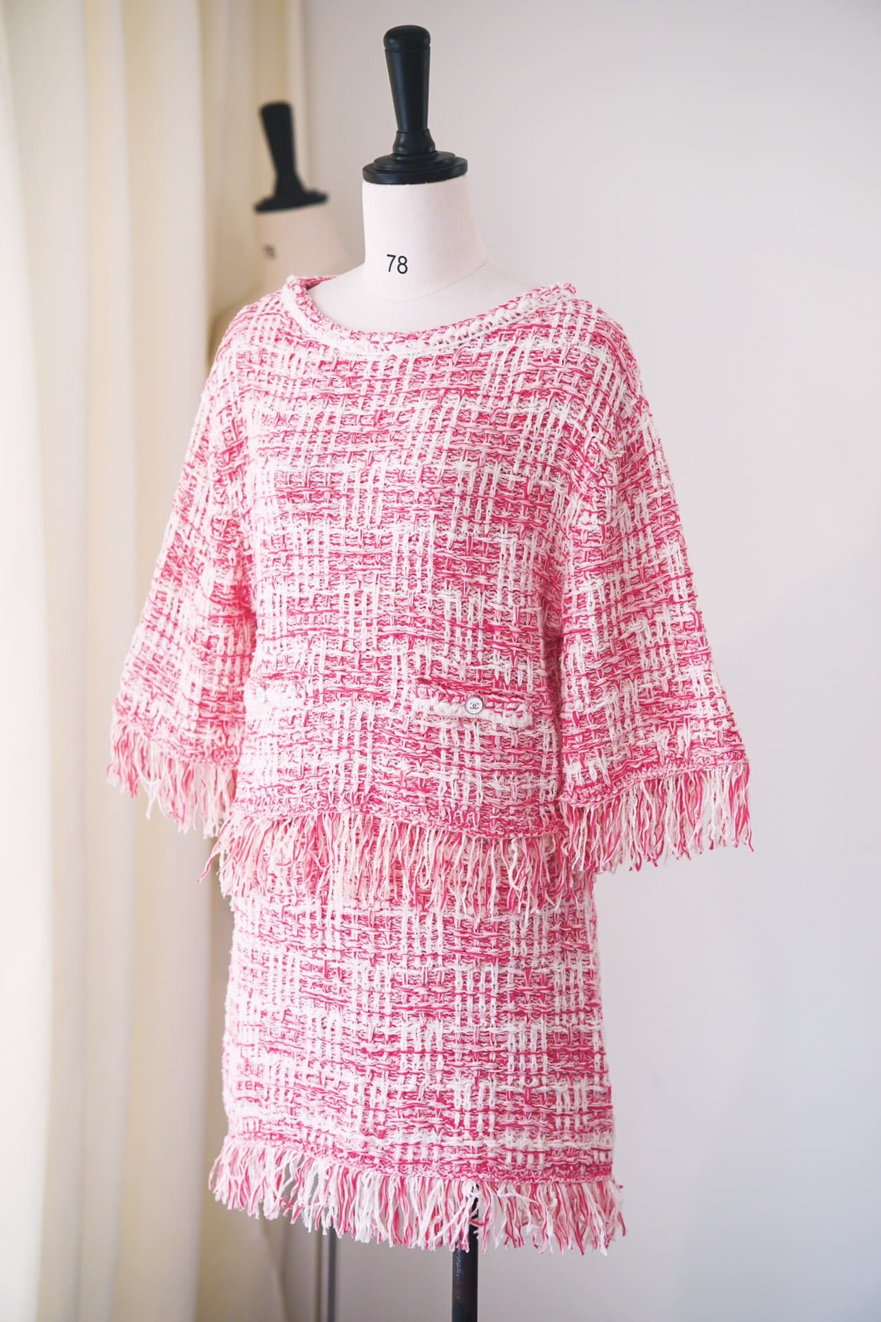 BỘ ĐỒ CHANEL MÀU HỒNG TWEED PINK MID DRESS High Classy