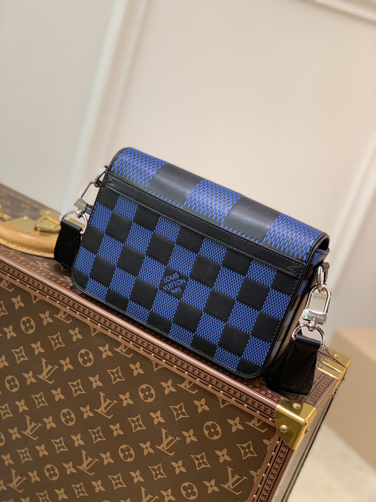 TÚI LOUIS VUITTON Studio Damier Infini 3D Messenger Bag