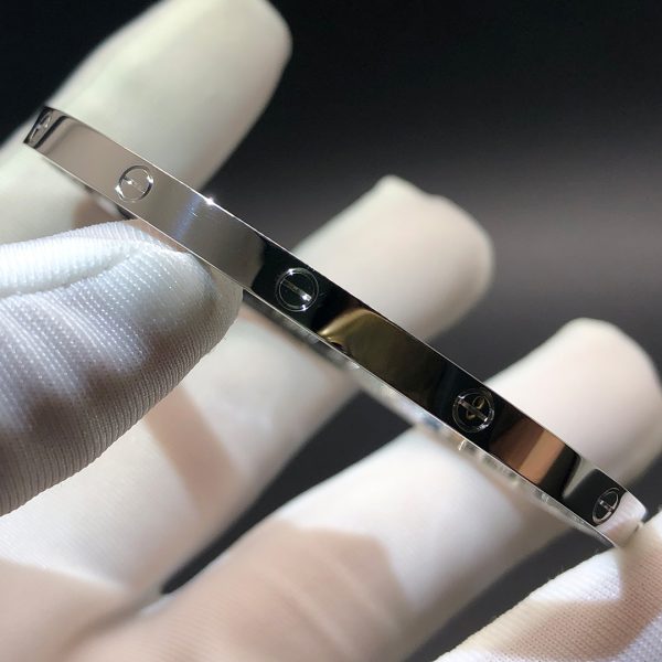 Vòng tay Cartier Love mẫu nhỏ vàng trắng 18K