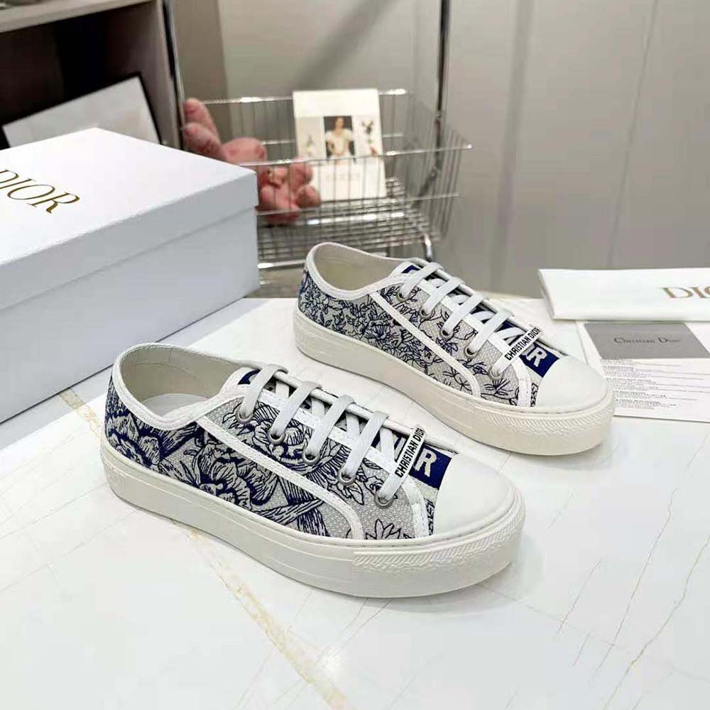 GIÀY Dior Women Walk’N’Dior Sneaker White and Blue Dior Jardin D’Hiver Embroidered Cotton