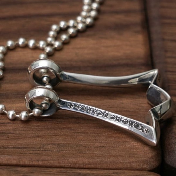 VÒNG CỔ CHROME HEARTS THÁNH GIÁ PUNK BIKER STYLE Bạc S925