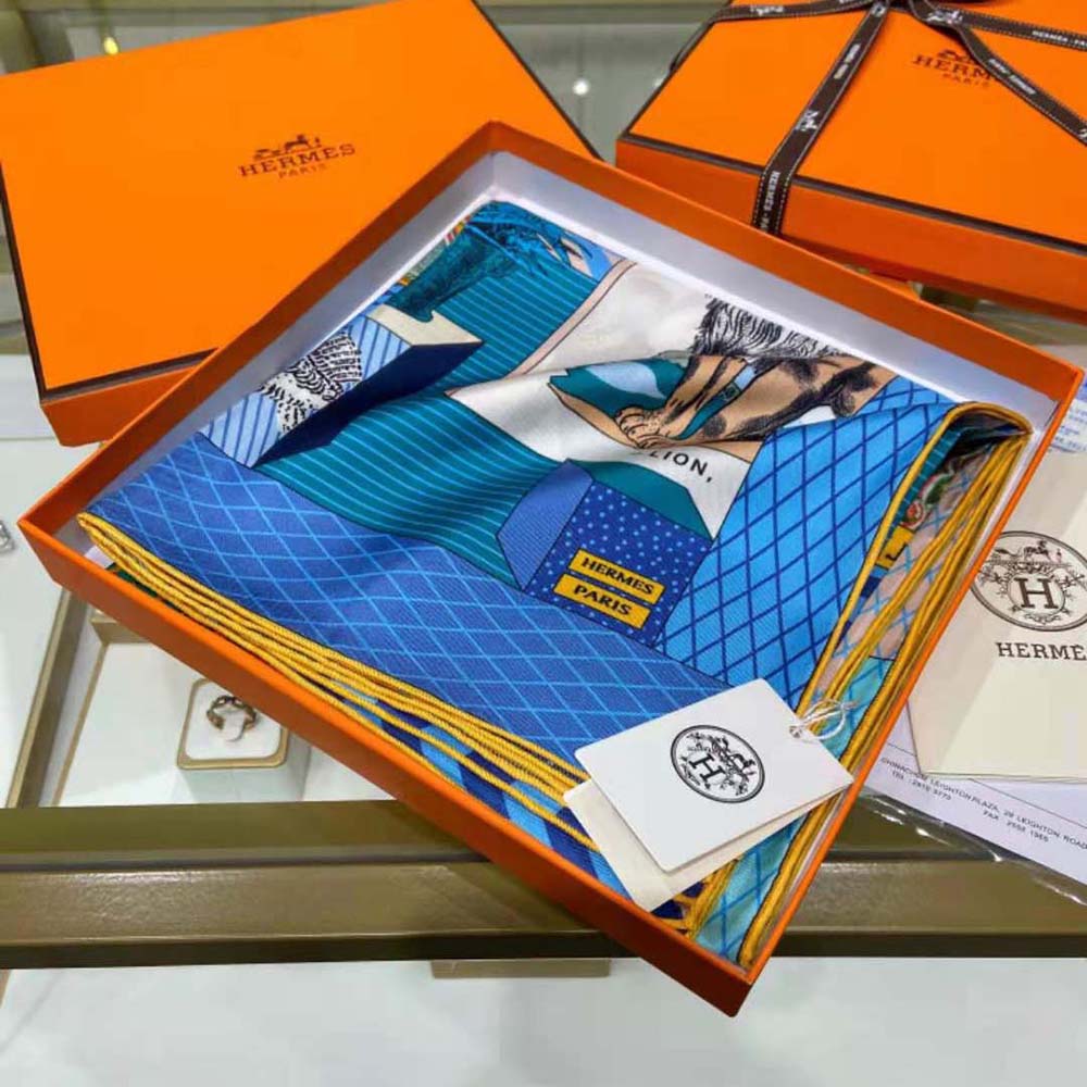 KHĂN Hermes Women Grand Theatre Nouveau Scarf 90 in Silk Twill-Navy