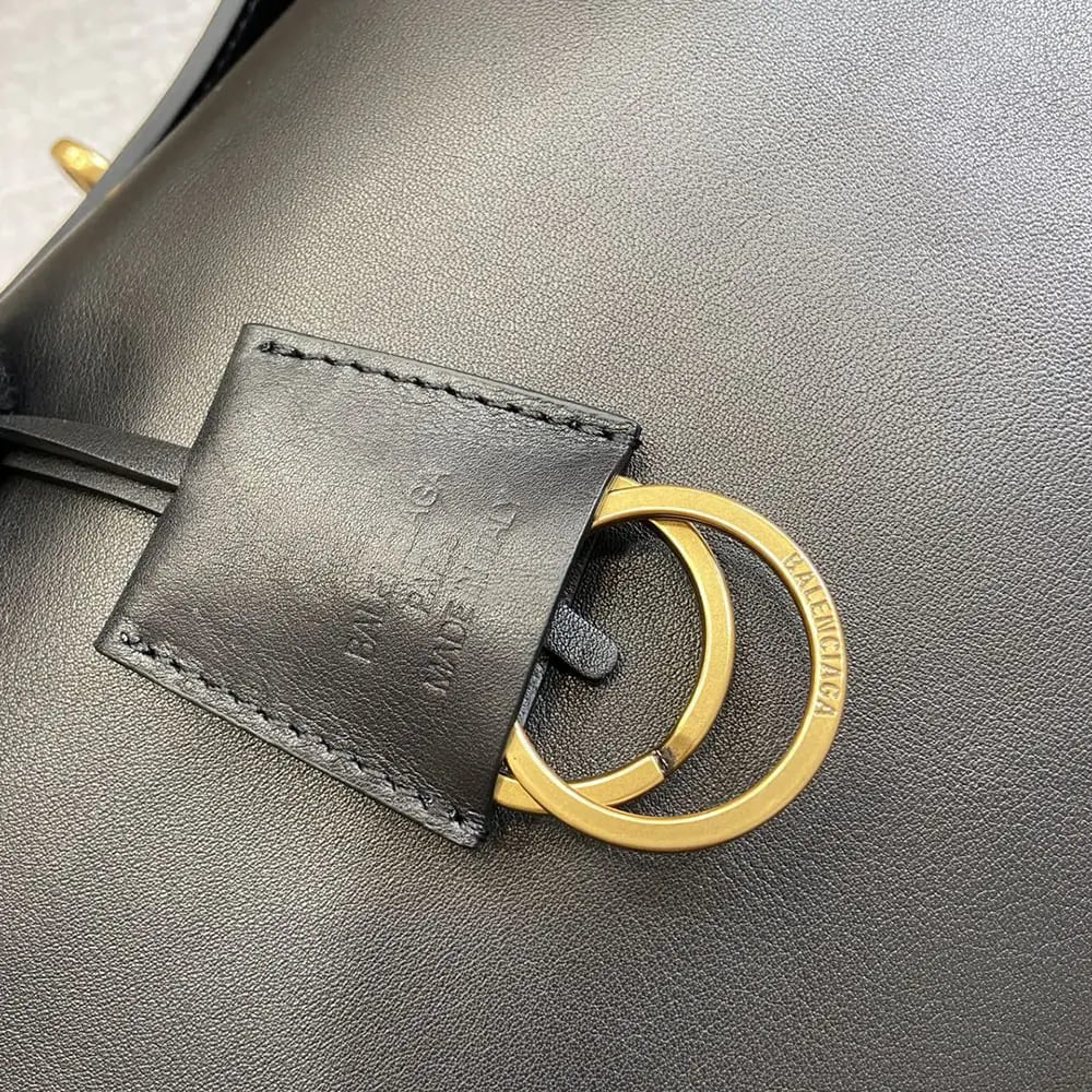 TÚI BALENCIAGA Rodeo Large Handbag in Black