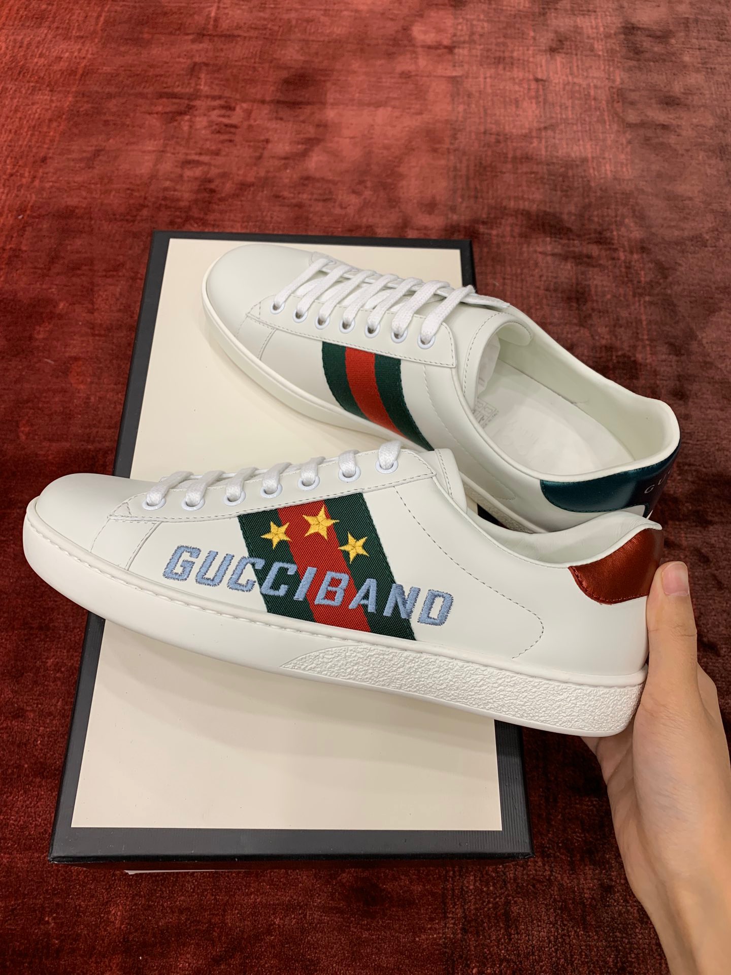 GIÀY GUCCI Leather Ace Sneakers Gucci Band Star White
