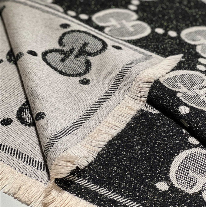 KHĂN Gucci GG Black scarf