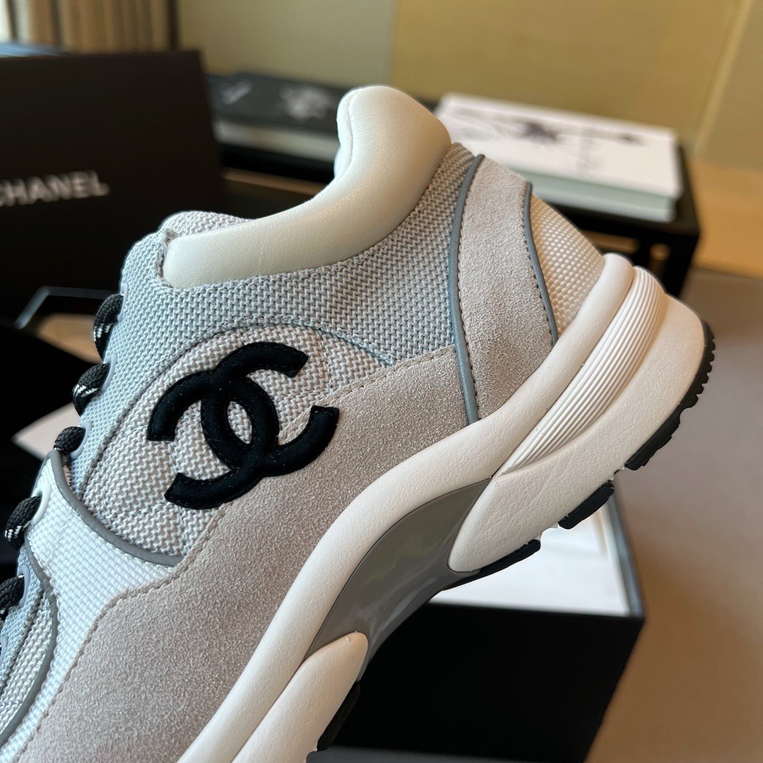 GIÀY CHANEL CC LOGO SNEAKERS