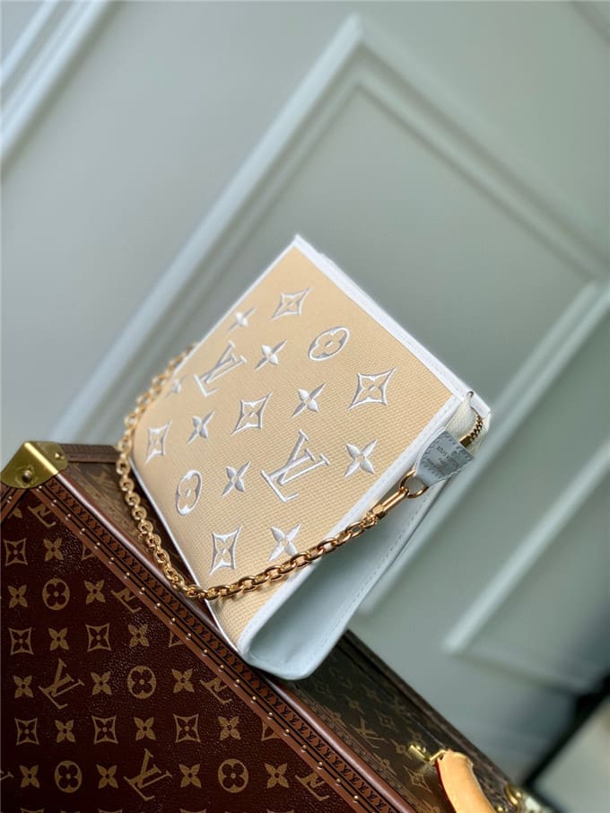 Túi LOUIS VUITTON toiletry pouch on chain