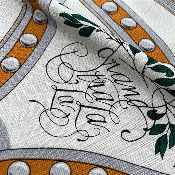 KHĂN Hermes Silk scarf