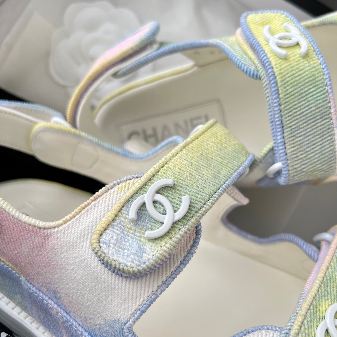 GIÀY CHANEL CC LOGO SANDALS