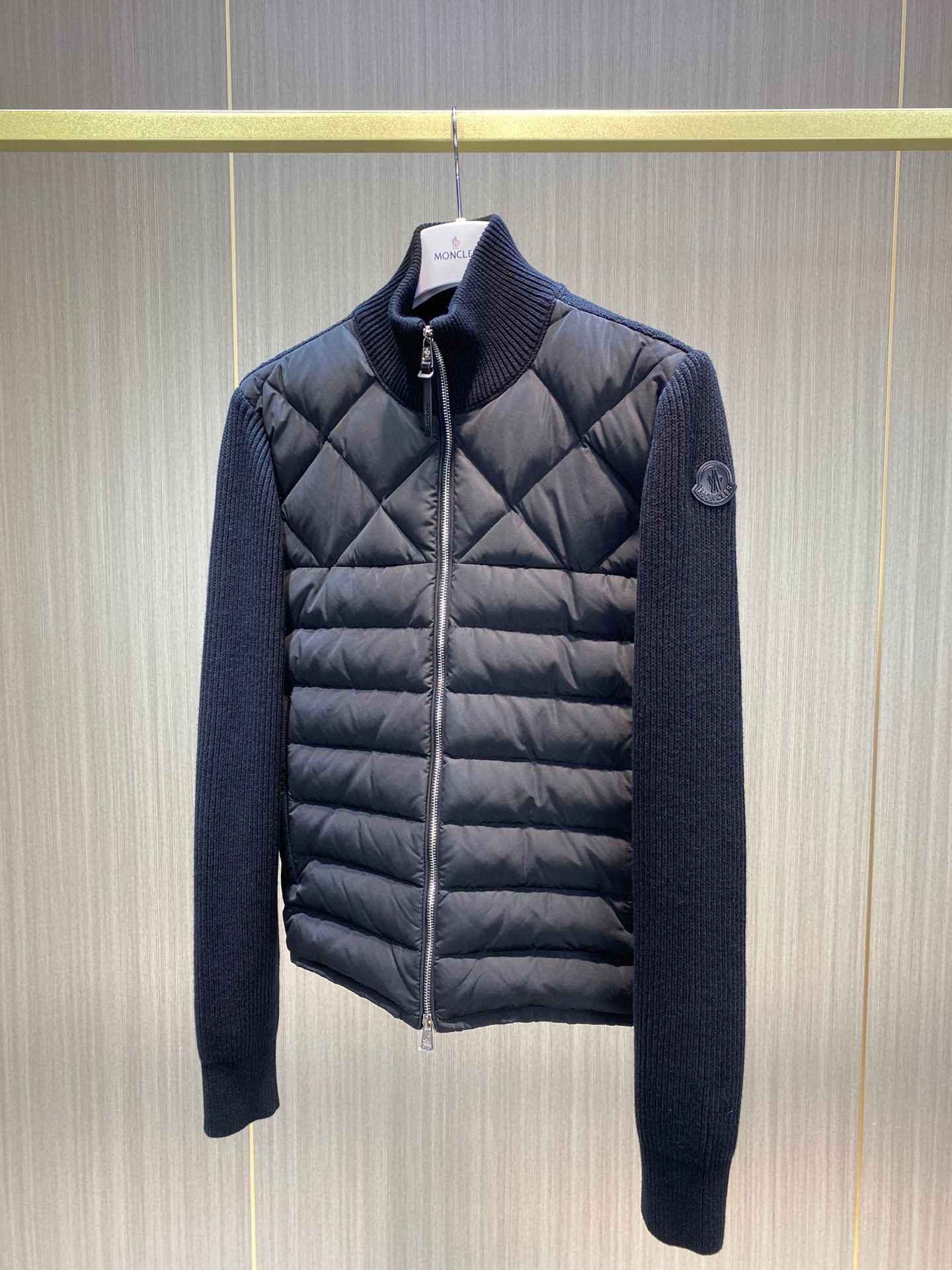 ÁO MONCLER WINTER BLACK & WHITE JACKET
