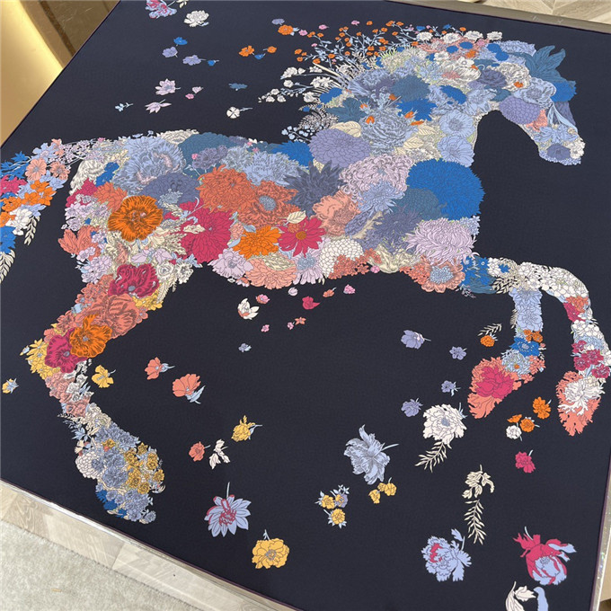 KHĂN Hermes Robe Legere Silk scarf
