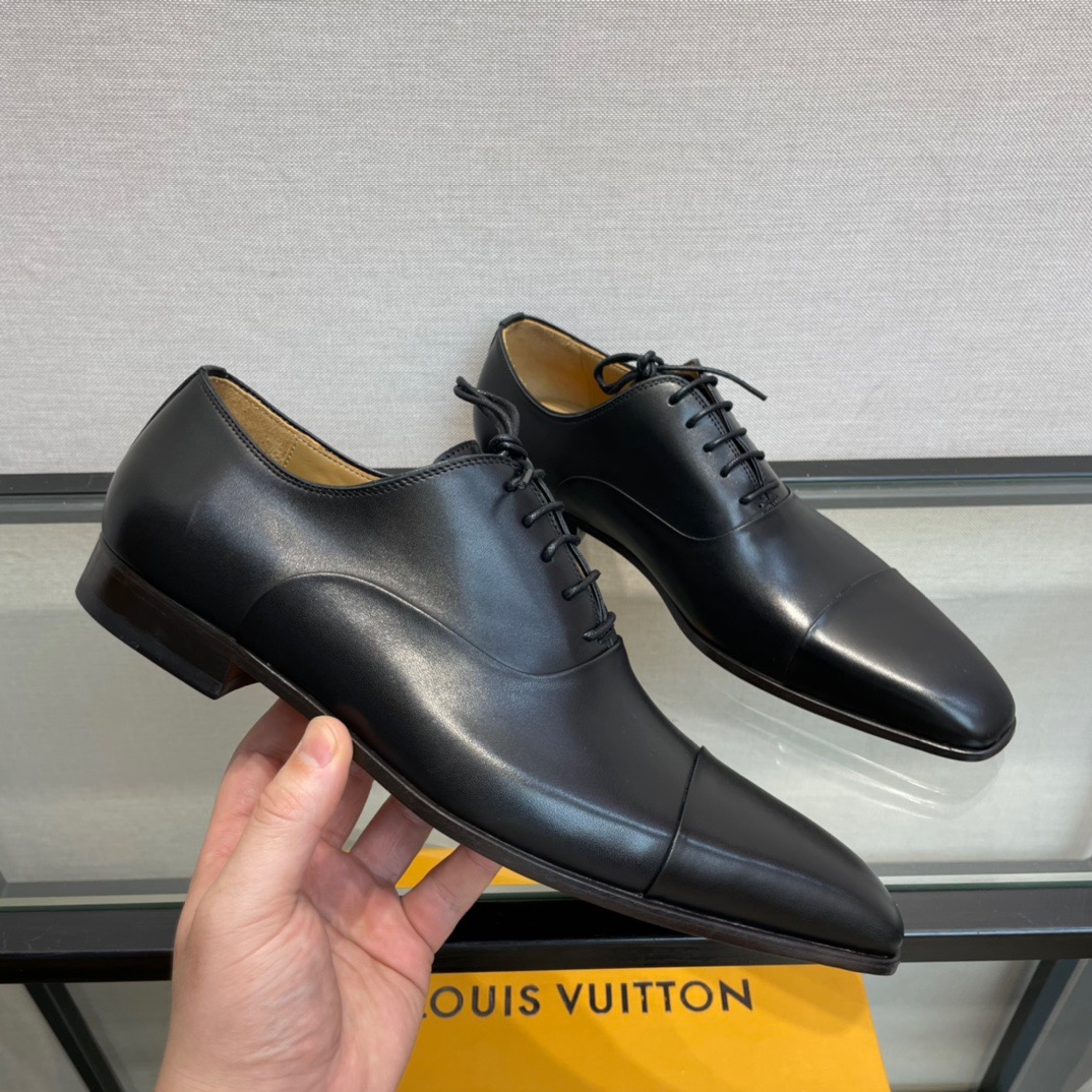 GIÀY LOUIS VUITTON BLACK LEATHER BROGUES SHOES