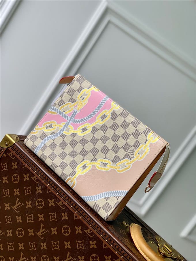 Túi LOUIS VUITTON toiletry pouch on chain