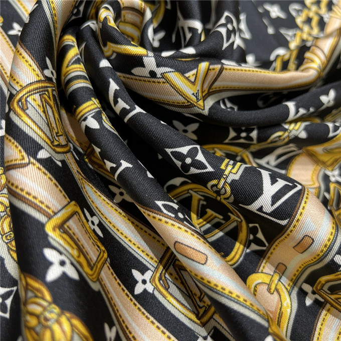 KHĂN Louis Vuitton Silk scarf