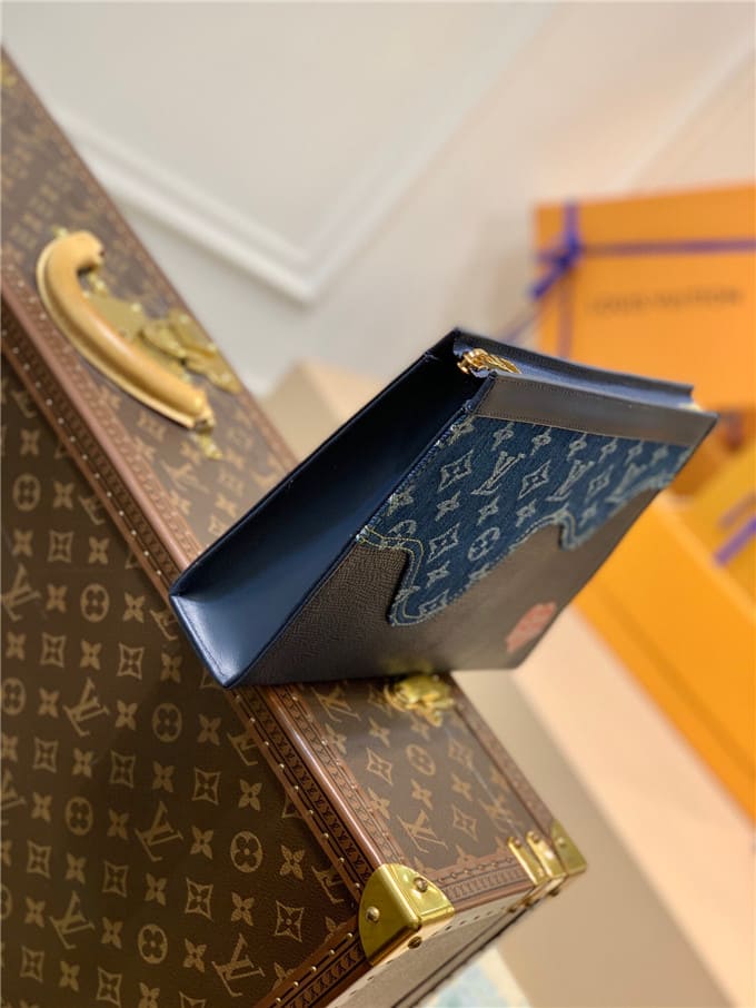 Túi LOUIS VUITTON pochette voyage mm bag unisex