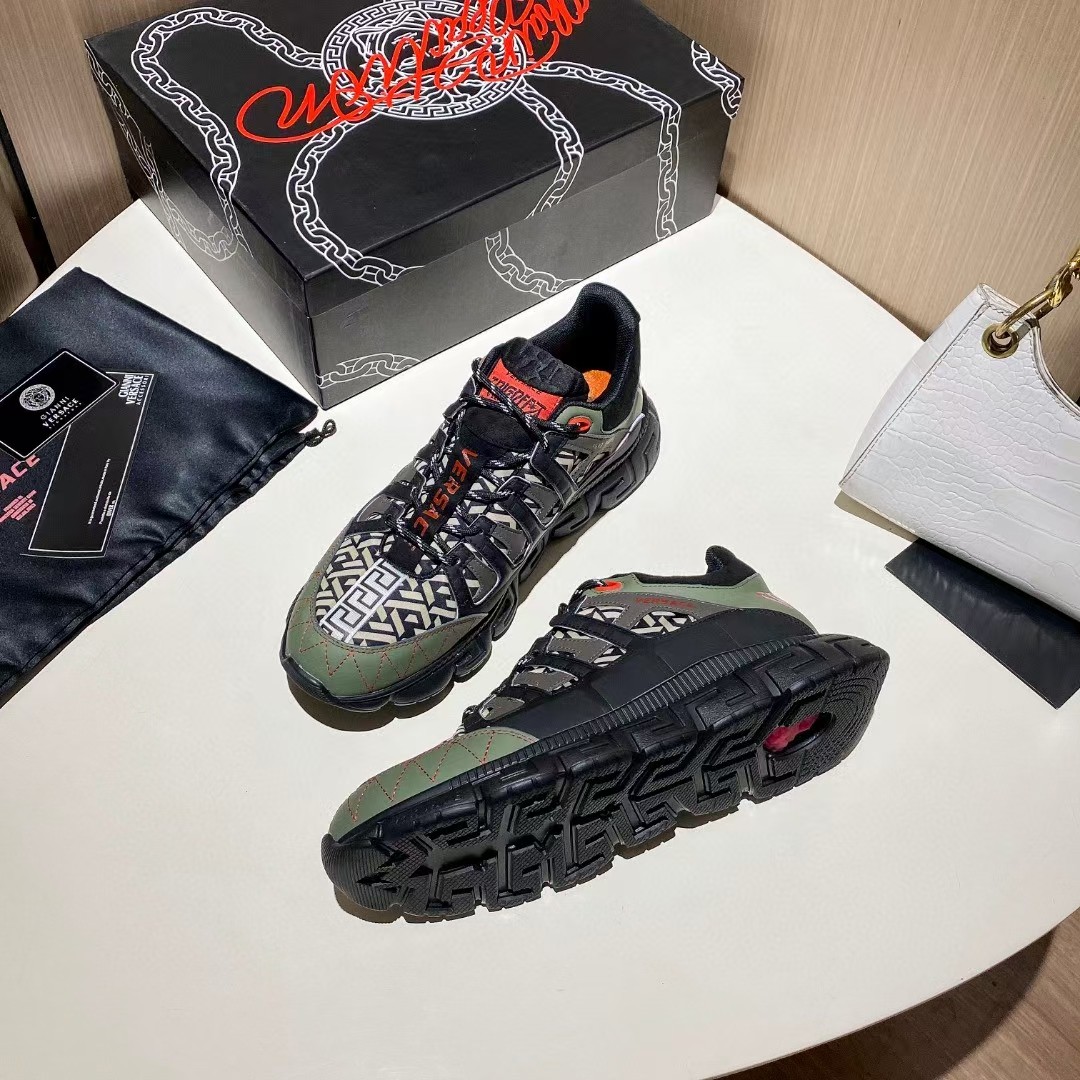 GIÀY VERSACE TRIGRECA SNEAKERS