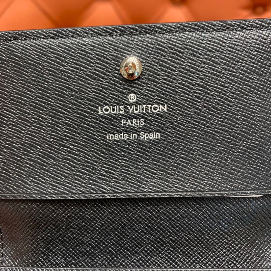 VÍ LOUIS VUITTON EPI LEATHER WALLET