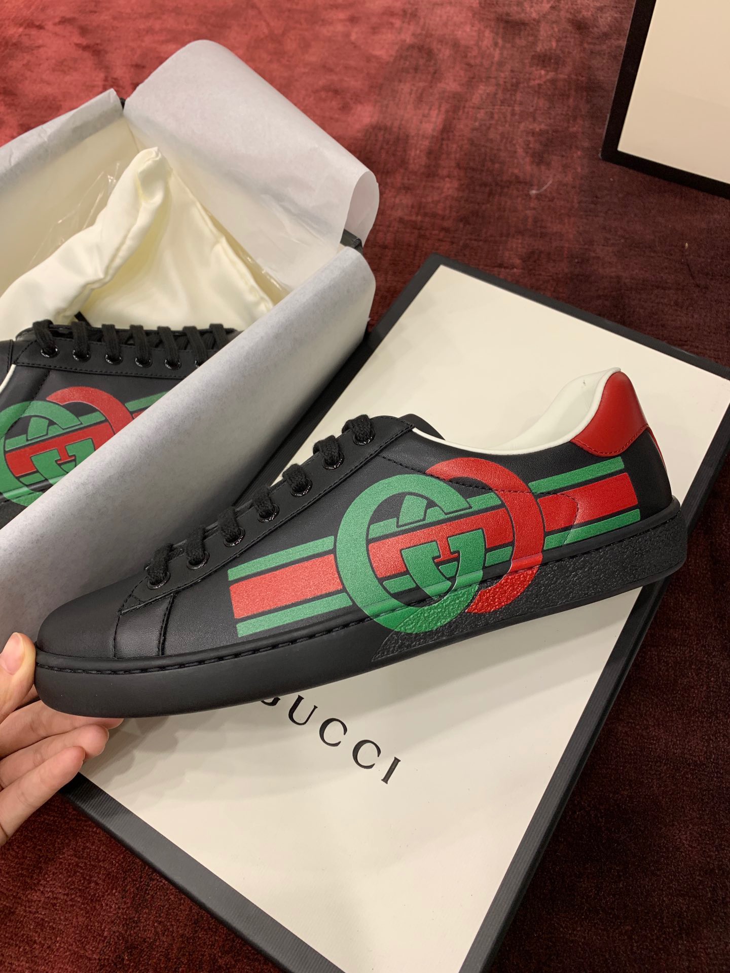 GIÀY GUCCI Leather Ace Sneakers Interlocking GG Black