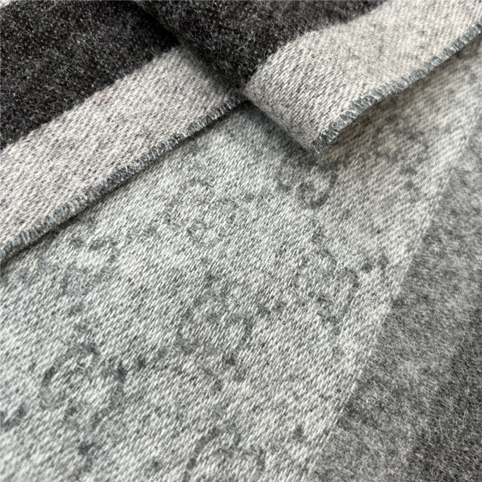 KHĂN Gucci GG Cashmere scarf