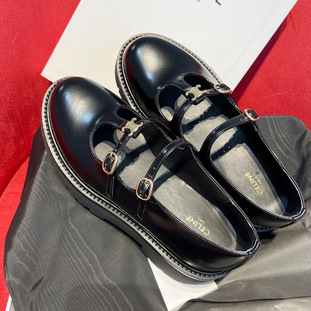 GIÀY CELINE Black Leather loafer