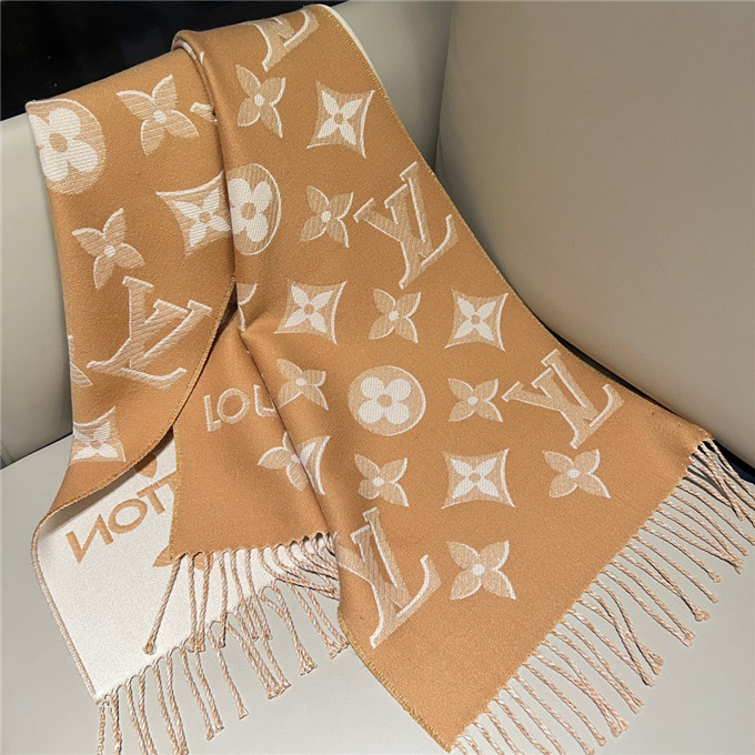 KHĂN Louis Vuitton essential shine scarf