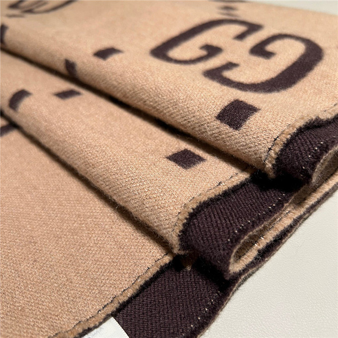 KHĂN Gucci GG Brown scarf