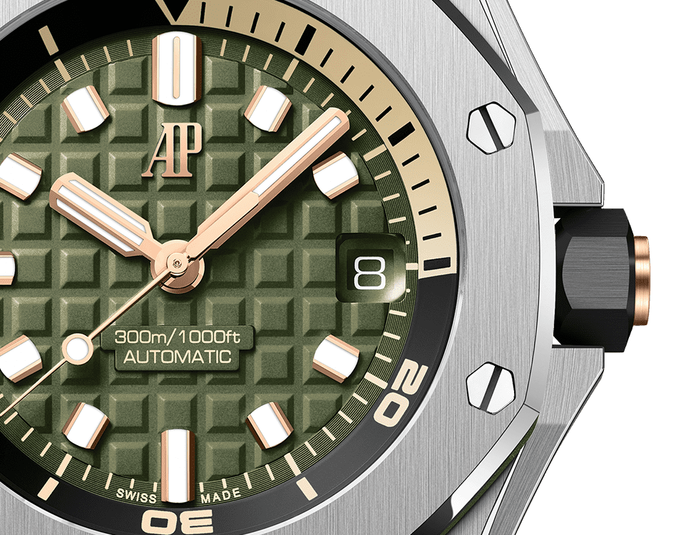 Đồng hồ Ademars Piguet Royal Oak Offshore Diver mặt số màu xanh green