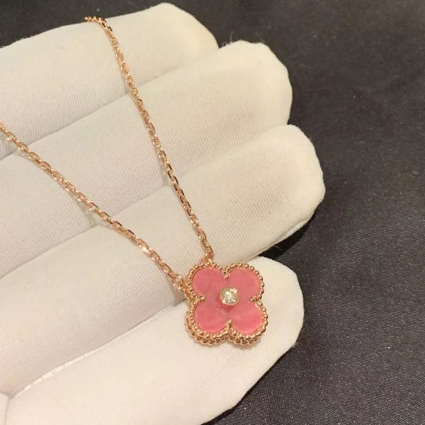 Vòng cổ Van Cleef & Arpels Vintage Alhambra Rhodonite vàng hồng 18K