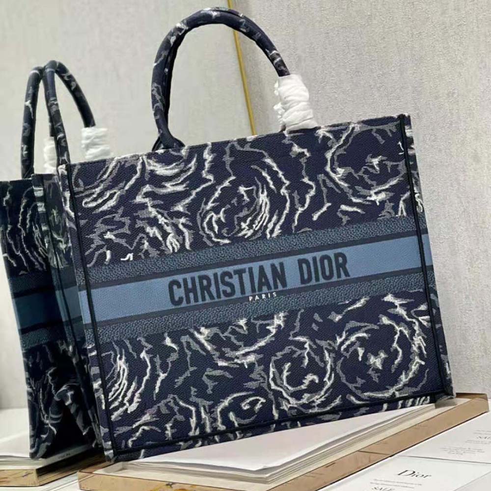 TÚI Dior Women Large Dior Book Tote Blue Dior Roses Embroidery