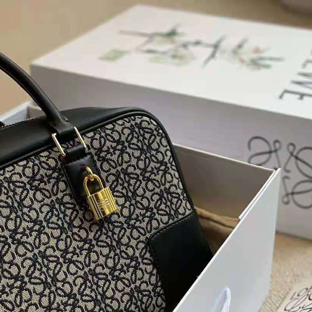 TÚI LOEWE Amazona 23 bằng vải Jacquard và da bê Anagram đen