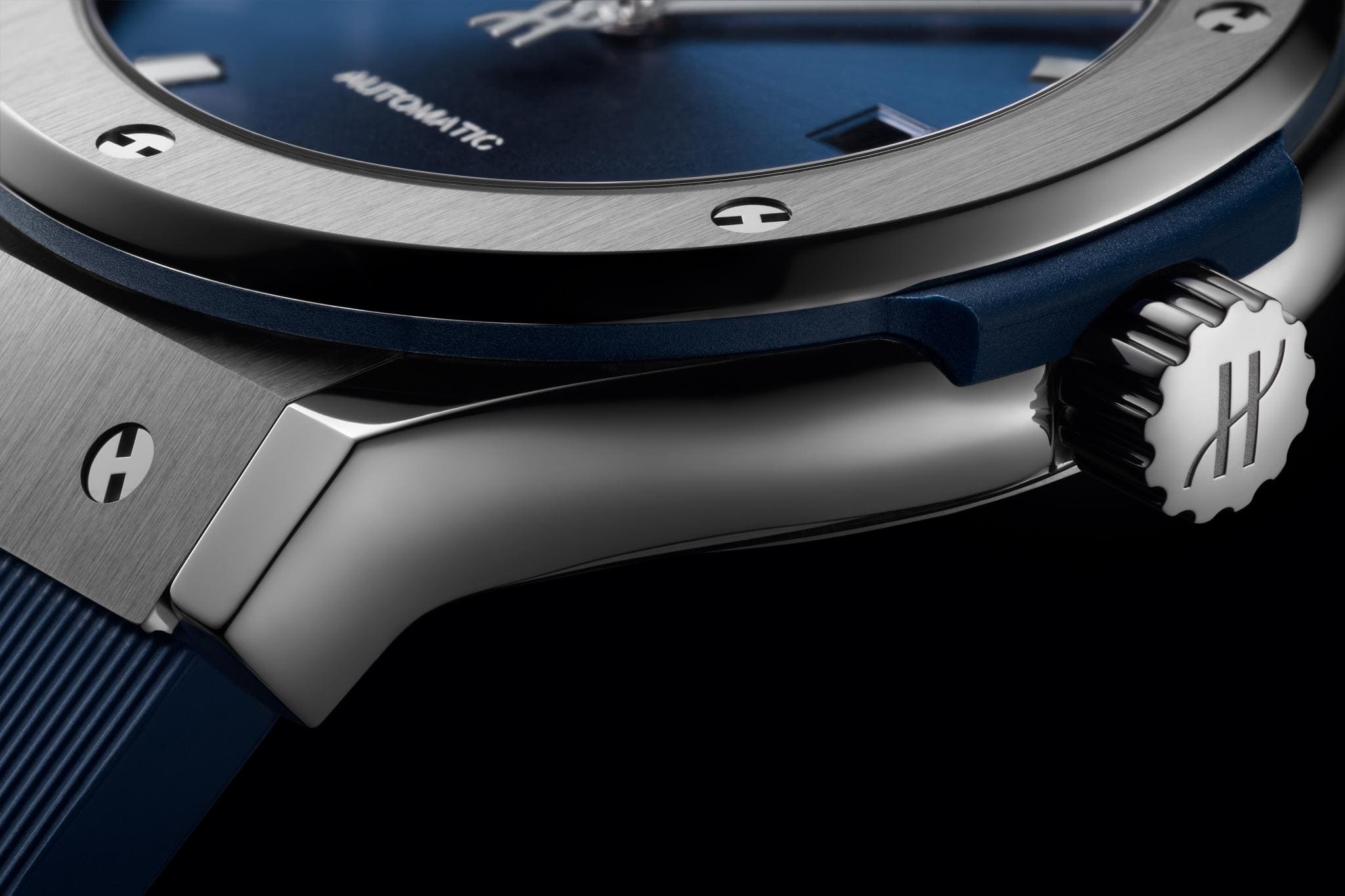 ĐỒNG HỒ HUBLOT CLASSIC FUSION TITANIUM BLUE 38MM