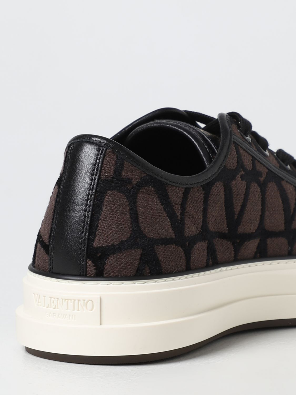 GIÀY VALENTINO GARAVANI Chocolate sneakers