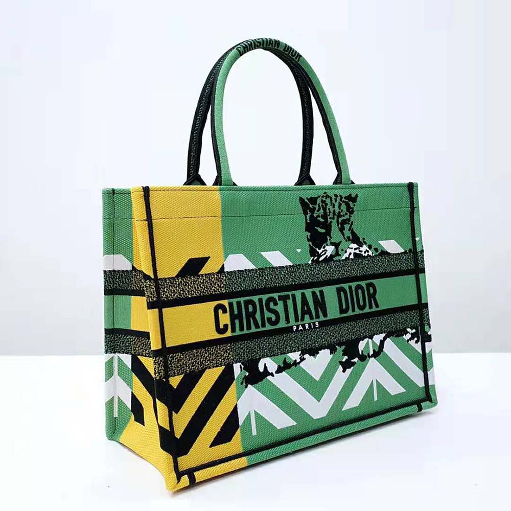 TÚI Dior Women Medium Dior Book Tote Bright Green and Orange D-Jungle Pop Embroidery