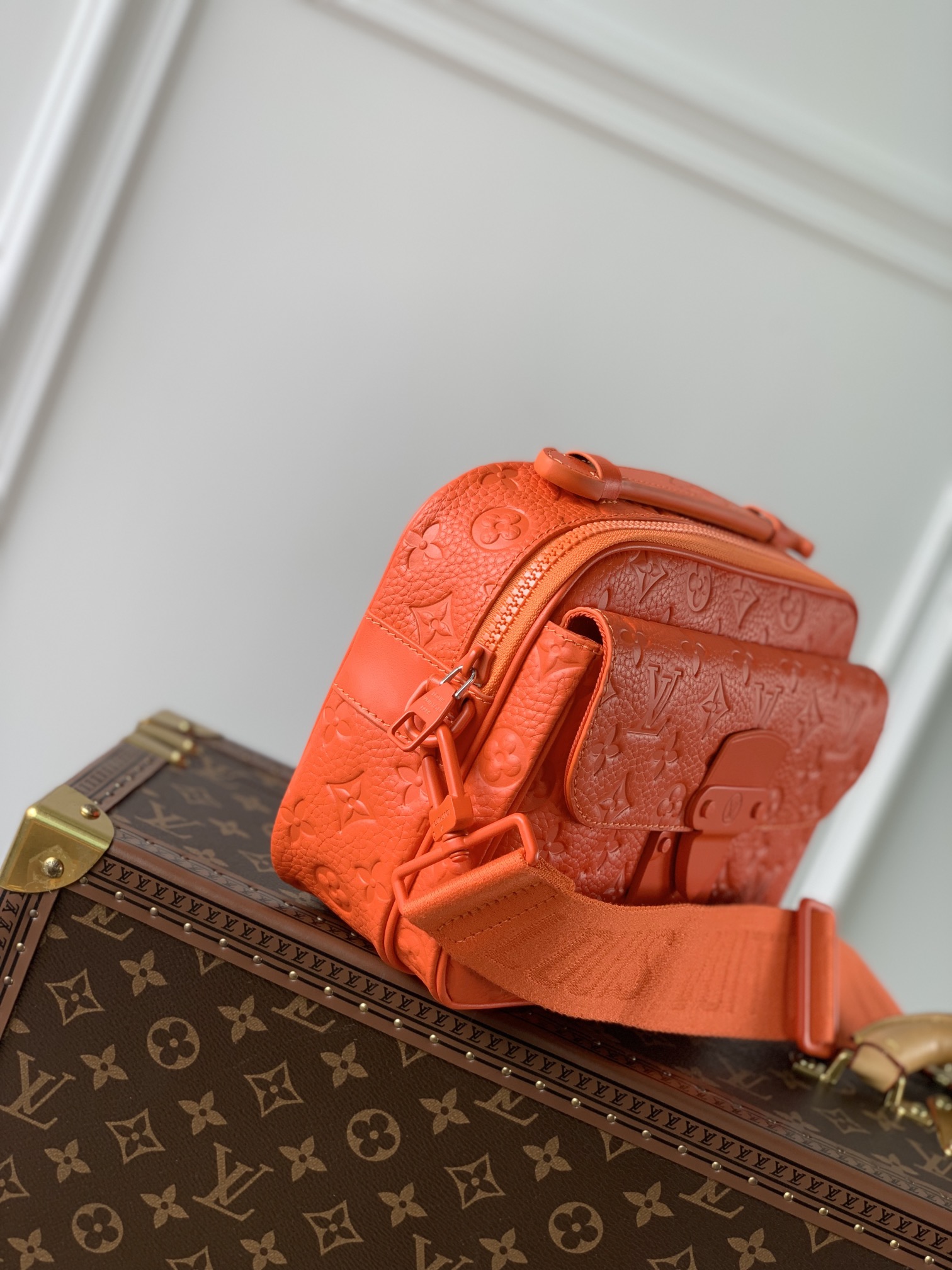 TÚI LOUIS VUITTON S-Lock Taurillon Monogram Virgil Abloh Messenger Bag