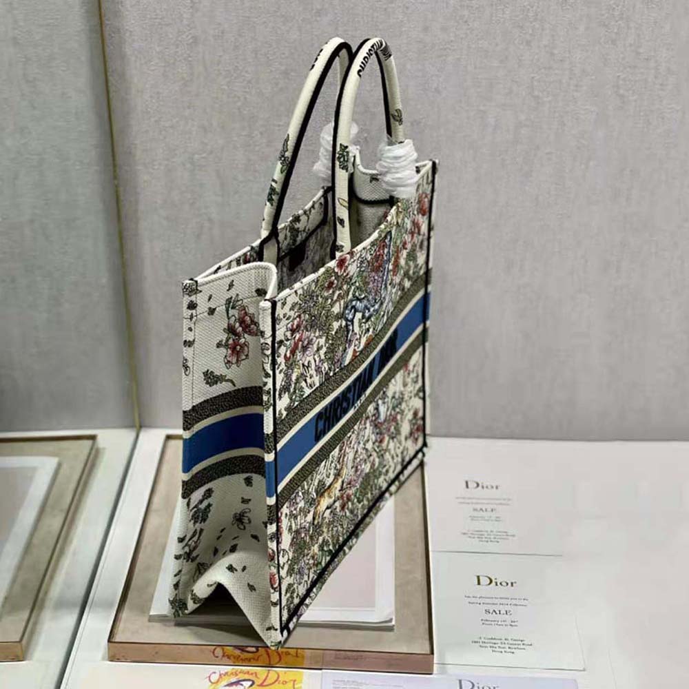 TÚI Dior Women Large Dior Book Tote Latte Multicolor D-Constellation Embroidery