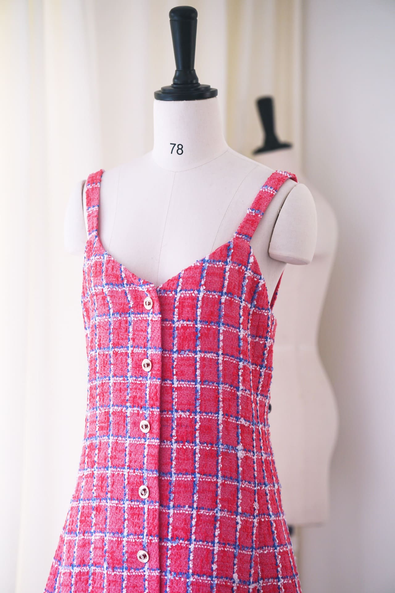 ĐẦM HAI DÂY CHANEL MÀU HỒNG PINK MID DRESS High Classy