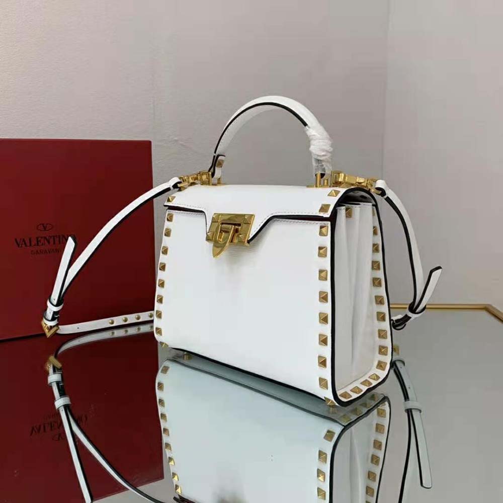 TÚI Valentino Rockstud Alcove Grainy Calfskin Handbag-White