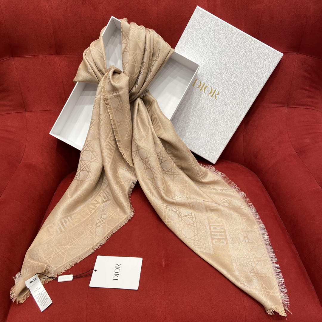 KHĂN Christian Dior Rattan gold wire shawl Scarf