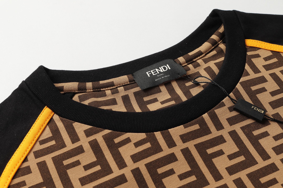 ÁO FENDI ROMA FF T -SHIRT SS2022