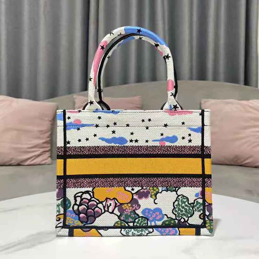 TÚI Dior Women Small Dior Book Tote Latte Dior Ciel de Rêve Embroidery