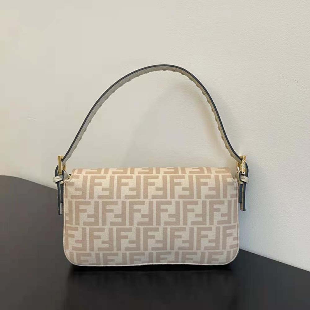 TÚI FENDI Medium Baguette 1997 Beige FF Wool Bag