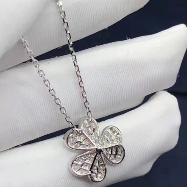 Vòng tay Van Cleef & Arpels Frivole Kim cương vàng trắng 18K