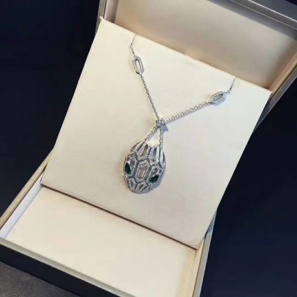 Vòng cổ BVLGARI Serpenti Sapphire mắt ngọc lục bảo kim cương vàng trắng 18K