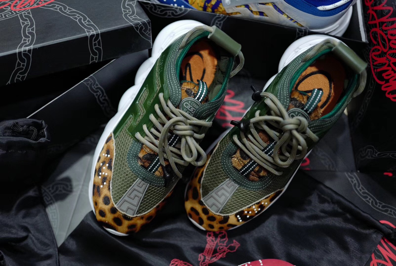 GIÀY Versace Chain Reaction Sneakers