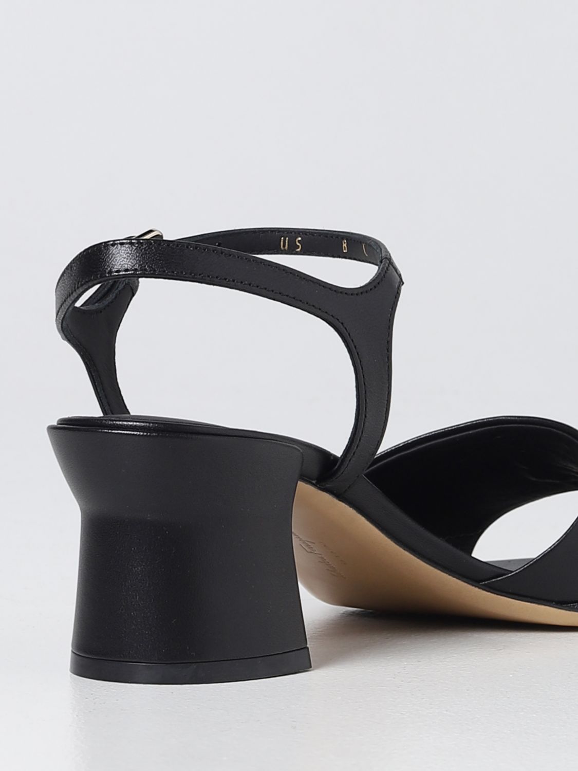 GIÀY SALVATORE FERRAGAMO Black high heel shoes