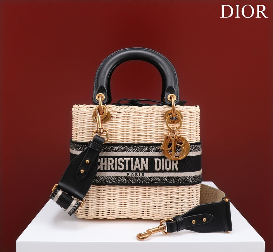 TÚI Dior Women Medium Lady Dior Bag Natural Wicker and Light Black Oblique Jacquard dệt tay bằng liễu gai